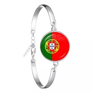 Portuguese flag bracelet made by Evileyebymaria